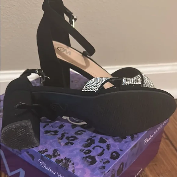 Dressy sandals - Picture 3 of 3